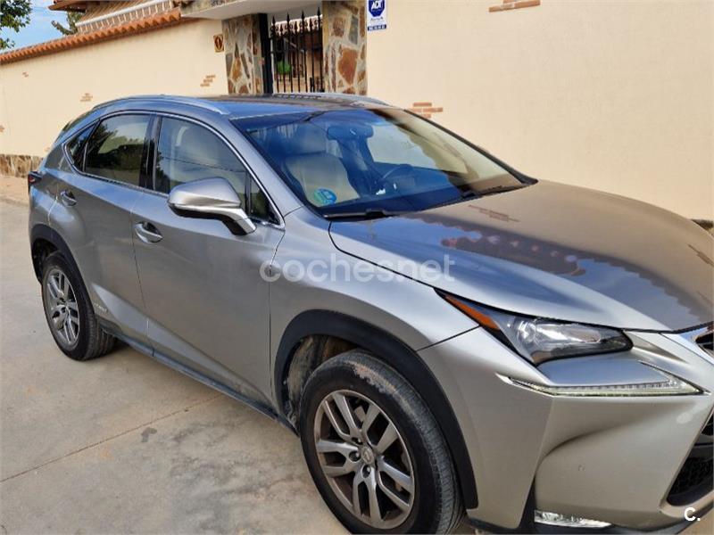 LEXUS NX 2.5 300h Executive 4WD Tecno Navibox