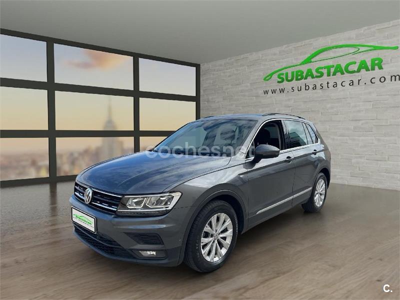 VOLKSWAGEN Tiguan Black White 2.0 TDI