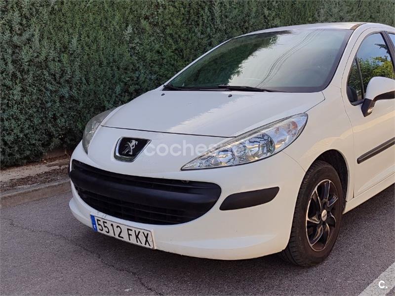 PEUGEOT 207 1.4 HDI XLine 5p.