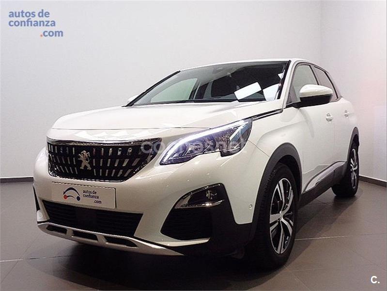 PEUGEOT 3008 1.2 PureTech SS Allure