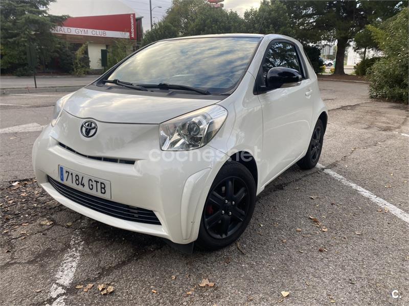 TOYOTA iQ iQ 1.0