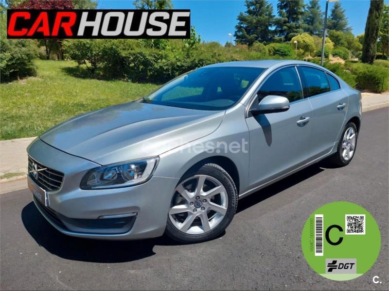 VOLVO S60 2.0 D4 Momentum Auto