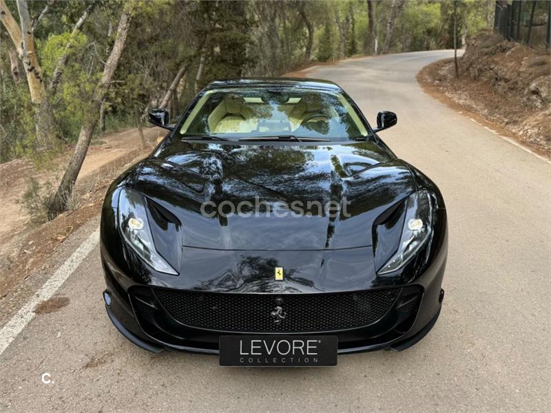 FERRARI 812 Superfast