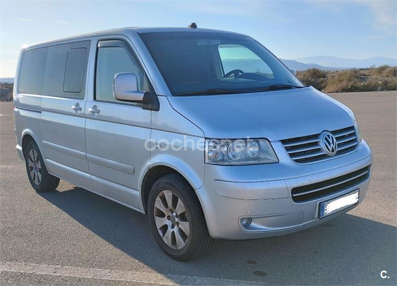 VOLKSWAGEN Multivan 2.5TDI Trendline