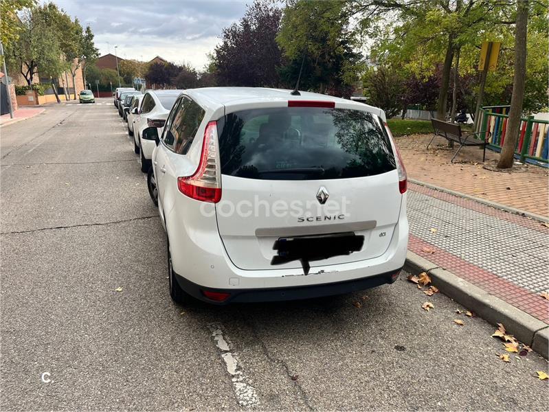 RENAULT Scénic Dynamique dCi 130