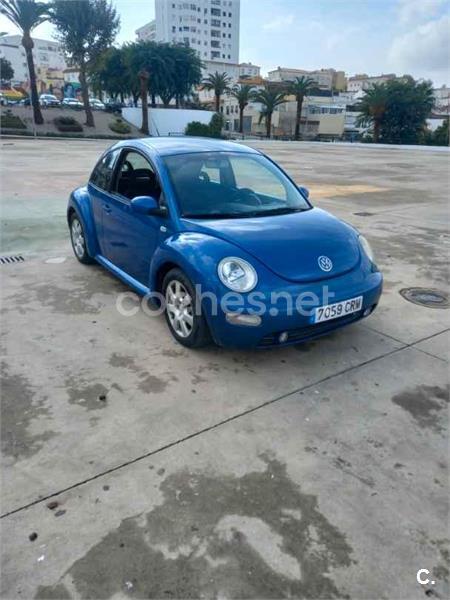 VOLKSWAGEN New Beetle