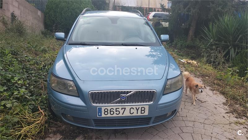 VOLVO V50 T5 Momentum