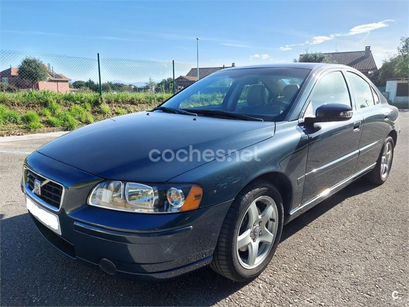 VOLVO S60 2.4D Momentum