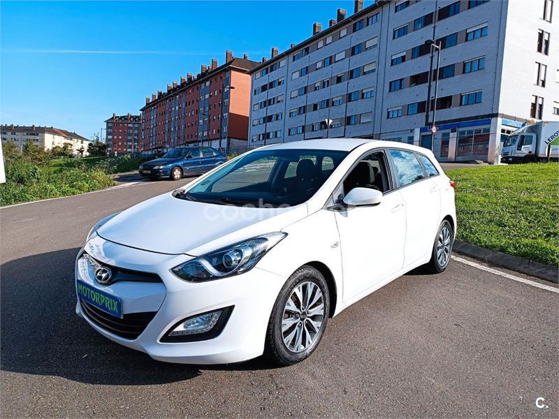 HYUNDAI i30 CW 1.6 CRDi Black Line