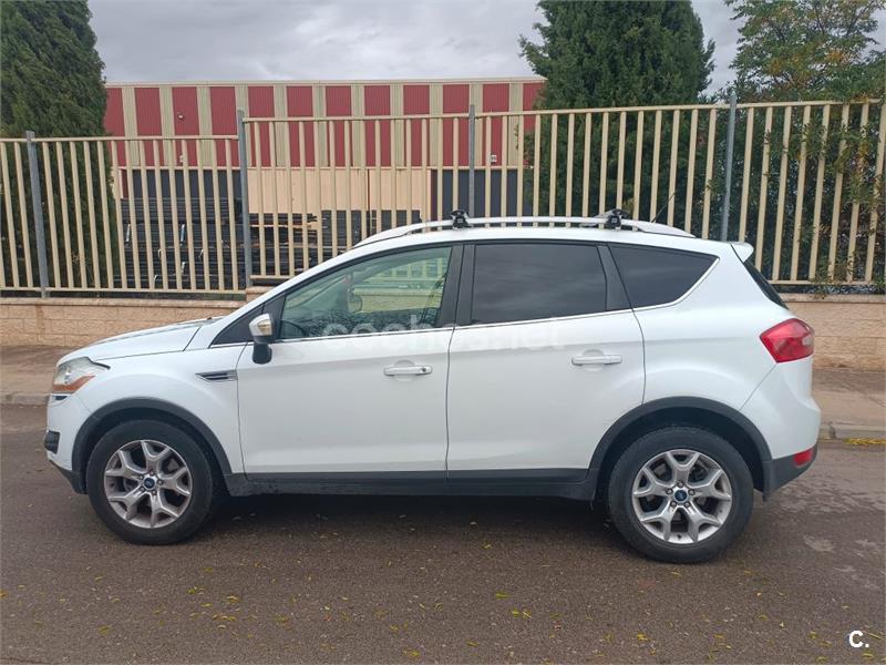 FORD Kuga 2.0 TDCi 2WD Titanium