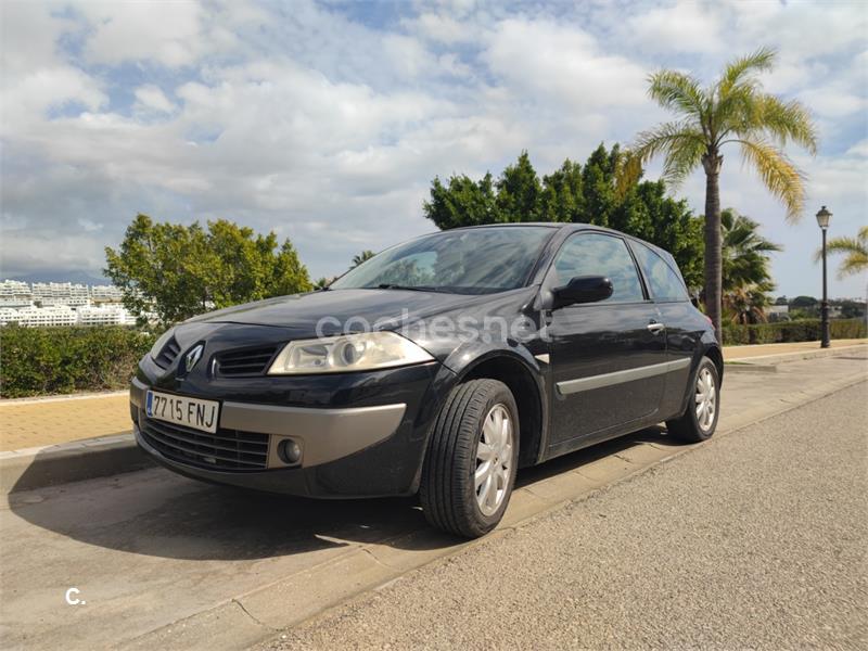 RENAULT Mégane AUTHENTIQUE 1.4 16V