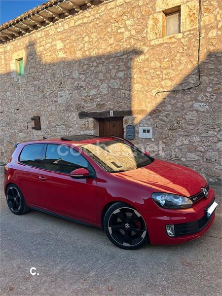 VOLKSWAGEN Golf VI 2.0 TSI DSG 6 vel GTI