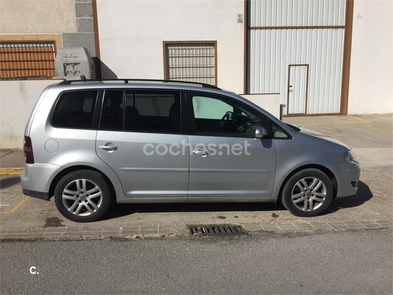 VOLKSWAGEN Touran 1.9 TDI Traveller