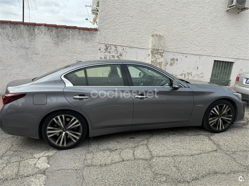 INFINITI Q50 3.5 Hybrid PREMIUM Auto