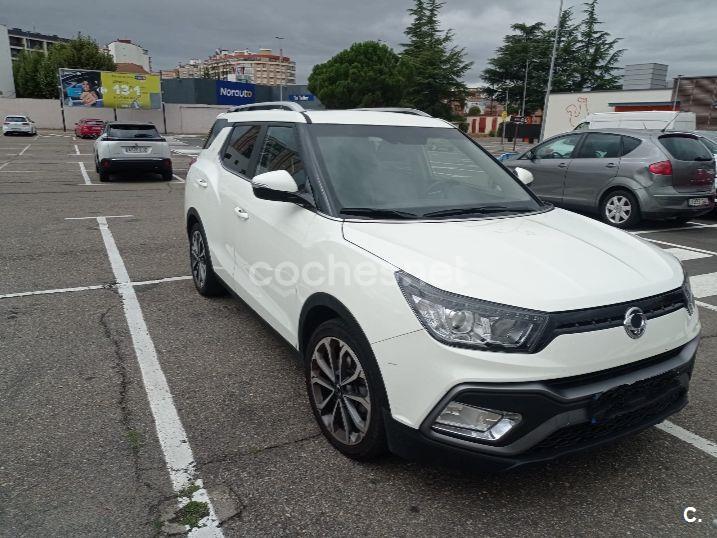 SSANGYONG XLV D16T Limited