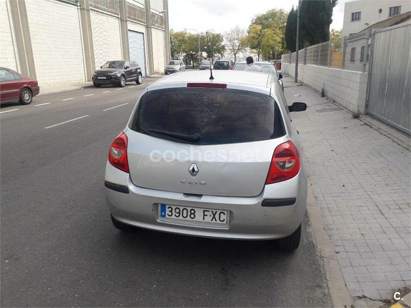 RENAULT Clio