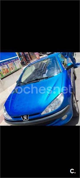 PEUGEOT 206