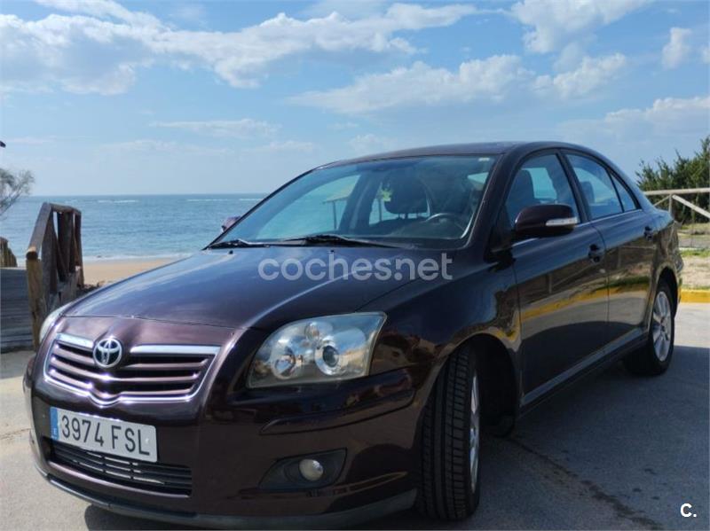 TOYOTA Avensis 1.8 VVTI SOL