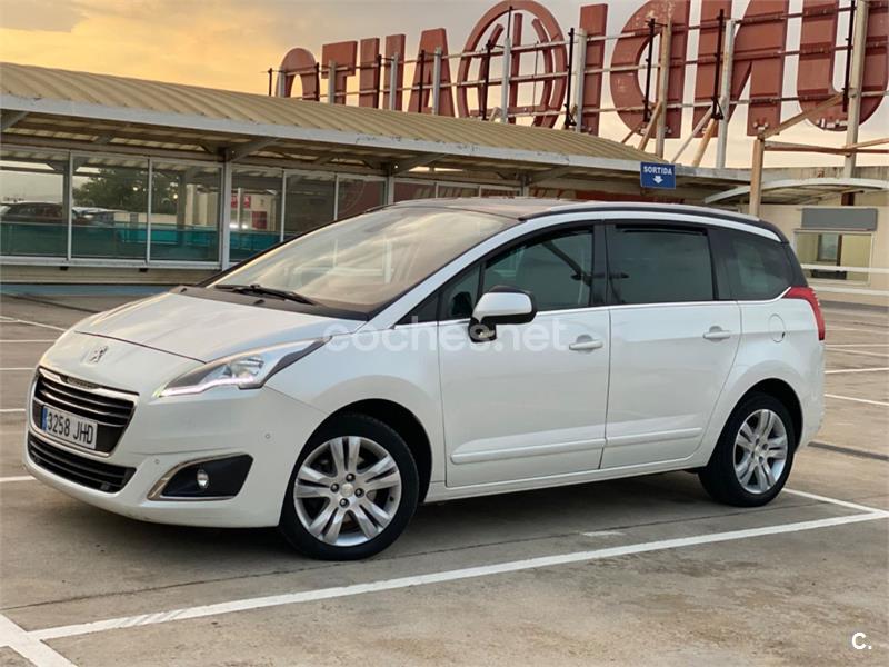 PEUGEOT 5008 Allure 2.0 BlueHDi 150 FAP