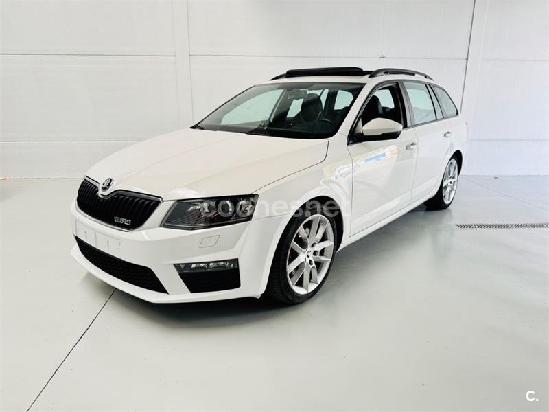 SKODA Octavia Combi 2.0 TDI CR DSG RS