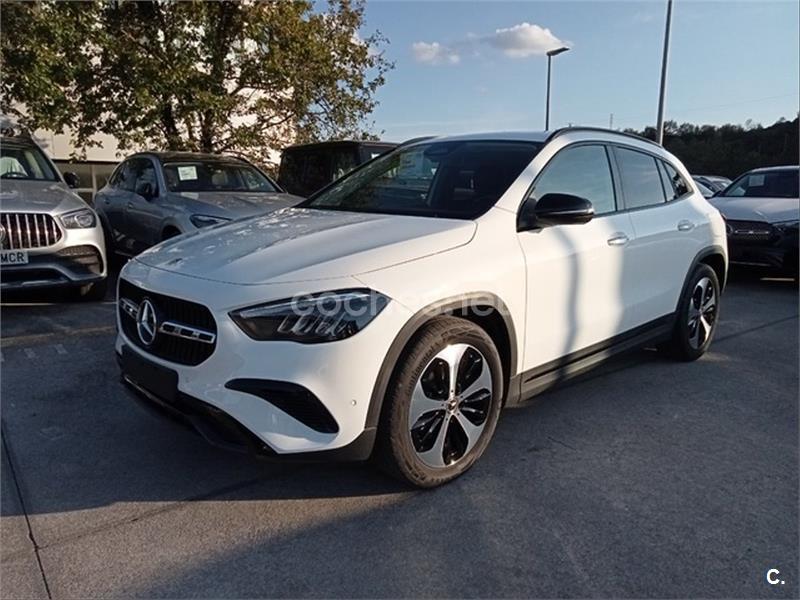 MERCEDES-BENZ GLA GLA 200