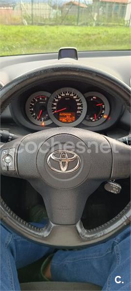 TOYOTA Rav4 2.2 D4D XR