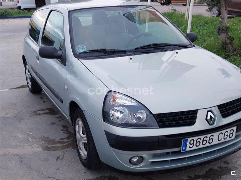 RENAULT Clio Authentique 1.2