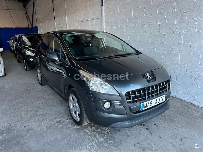 PEUGEOT 3008 Confort 1.6 HDI 112 FAP