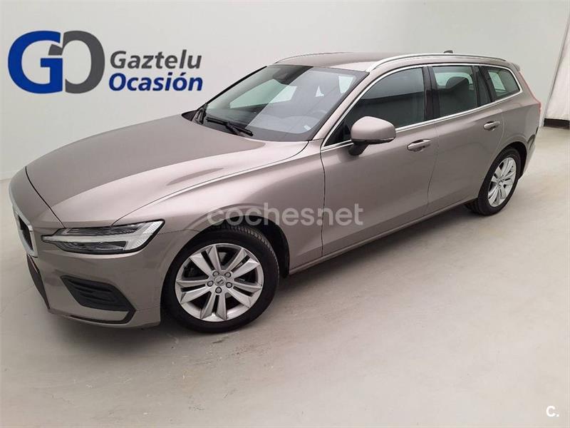 VOLVO V60 2.0 D3 Momentum Auto