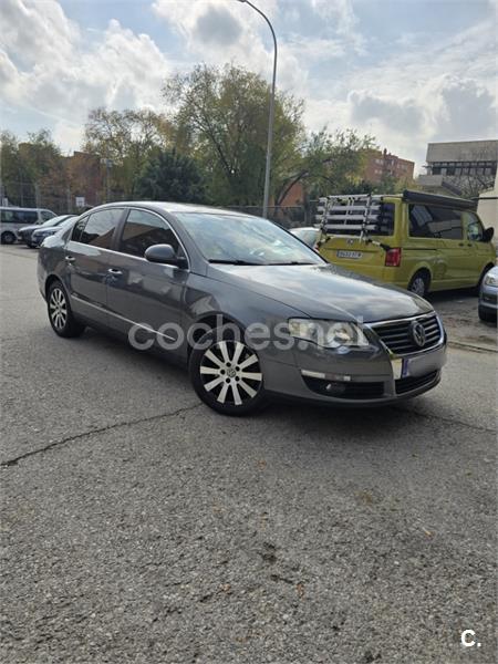 VOLKSWAGEN Passat 2.0 TDI DPF Advance