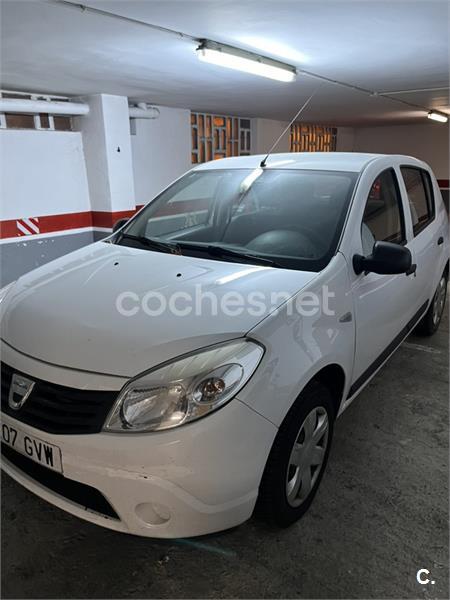 DACIA Sandero Laureate 1.2 16v