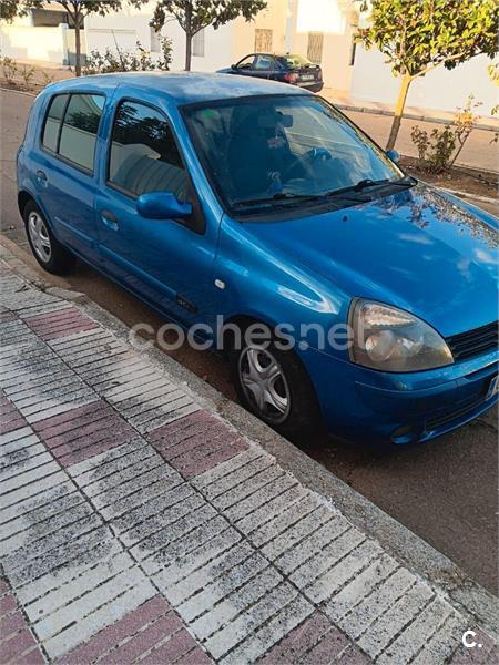 RENAULT Clio