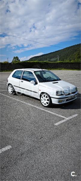 RENAULT Clio CLIO 1.8-16V