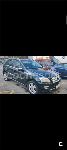 MERCEDES-BENZ Clase M ML 300 CDI 4M Blue Efficiency 5p.