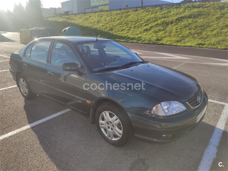 TOYOTA Avensis 1.8 VVTI SOL