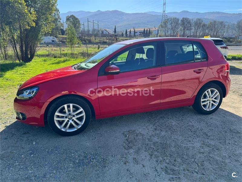 VOLKSWAGEN Golf VI1.6 TDI DPF Sport