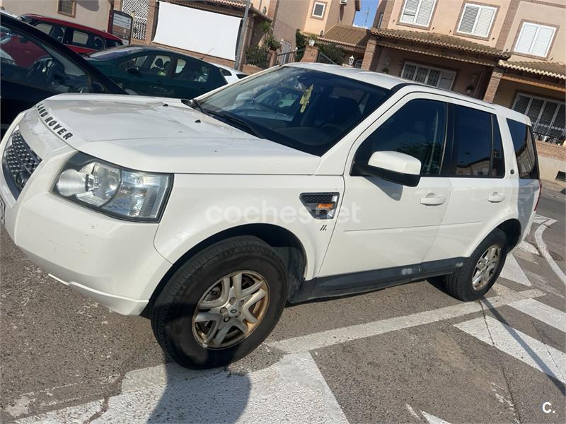 LAND-ROVER Freelander 2.2 Td4 E