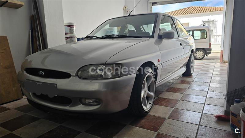 FORD Escort 1.8I XRI