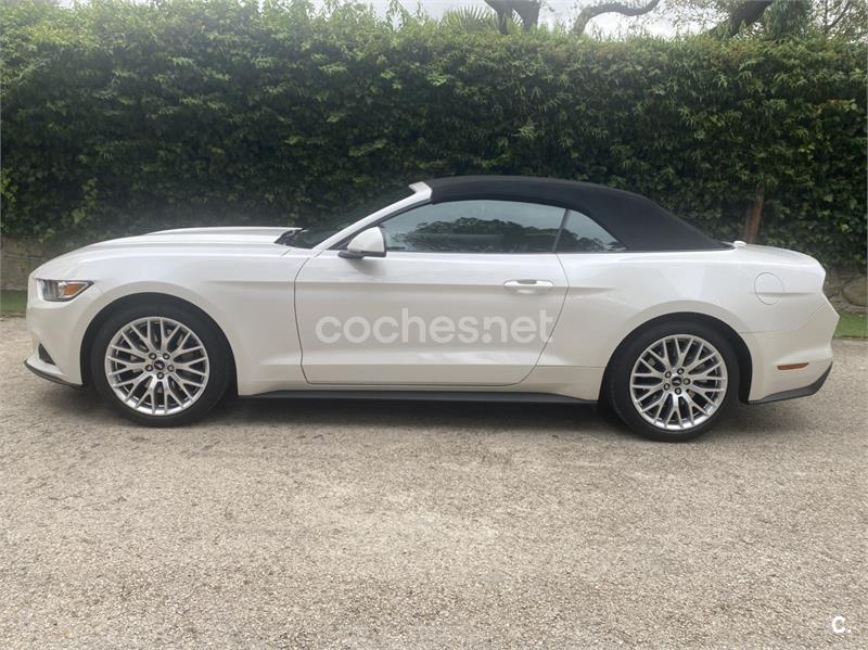 FORD Mustang 2.3 EcoBoost Mustang Convertible