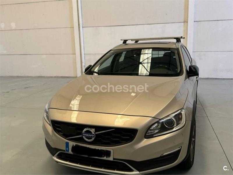 VOLVO V60 Cross Country 2.0 D4 Cross Country Auto