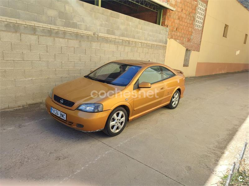 OPEL Astra 2.2 16v Bertone Edition