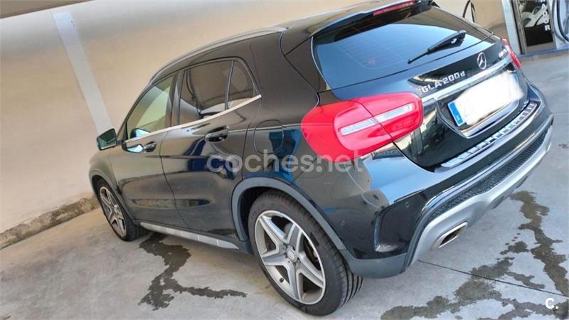 MERCEDES-BENZ Clase GLA