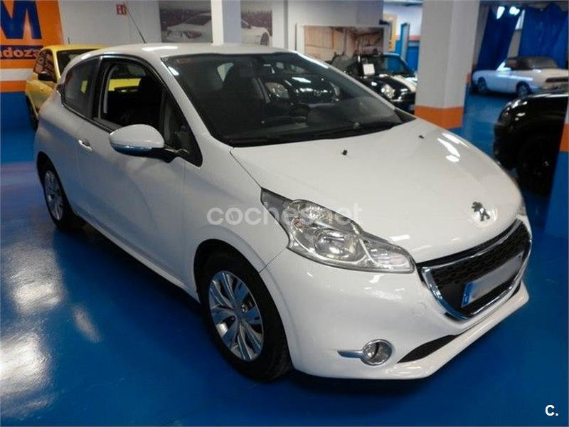 PEUGEOT 208 ACTIVE 1.4 HDi 68