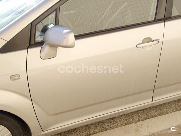 TOYOTA Corolla Verso 2.2 D4D 136 CV Sol