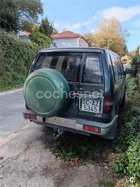 ISUZU Trooper