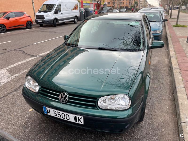 VOLKSWAGEN Golf 1.9 TDI CONCEPTLINE