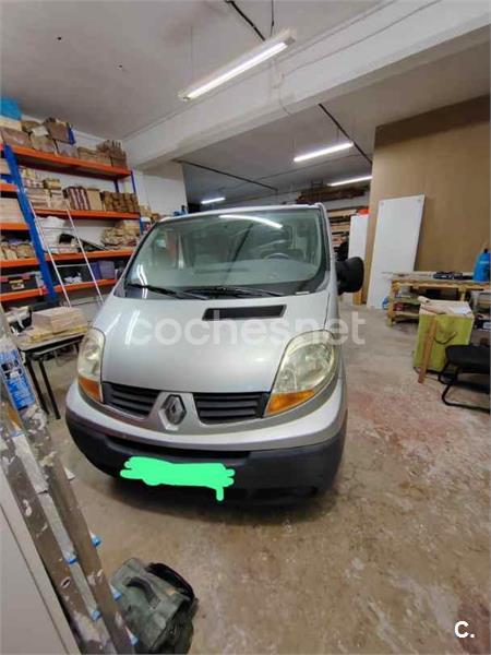 RENAULT Trafic