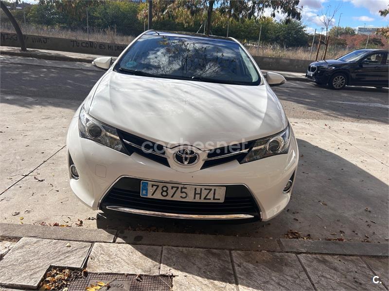 TOYOTA Auris 130 Active