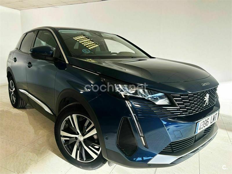 PEUGEOT 3008 1.2 PureTech SS Allure