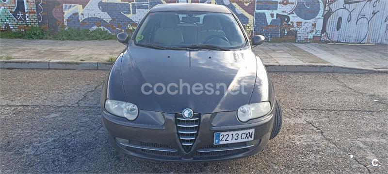 ALFA ROMEO 147 1.6 TS Distinctive